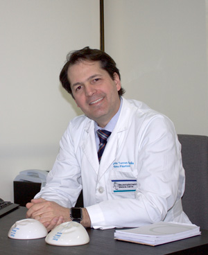 Experiencia Laboral - Dr. Esteban Torres Cirujano Plástico Acreditado Experiencia Laboral - Dr. Esteban Torres Cirujano Plástico Acreditado