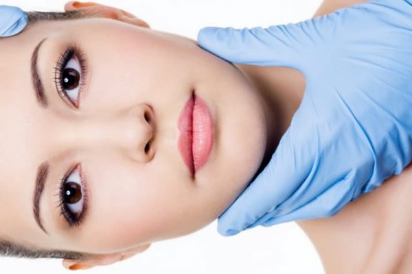 Dr. Esteban Torres | Cirujano Plástico Santiago, experta elección en cirugía estética en PadresalDía.com.
