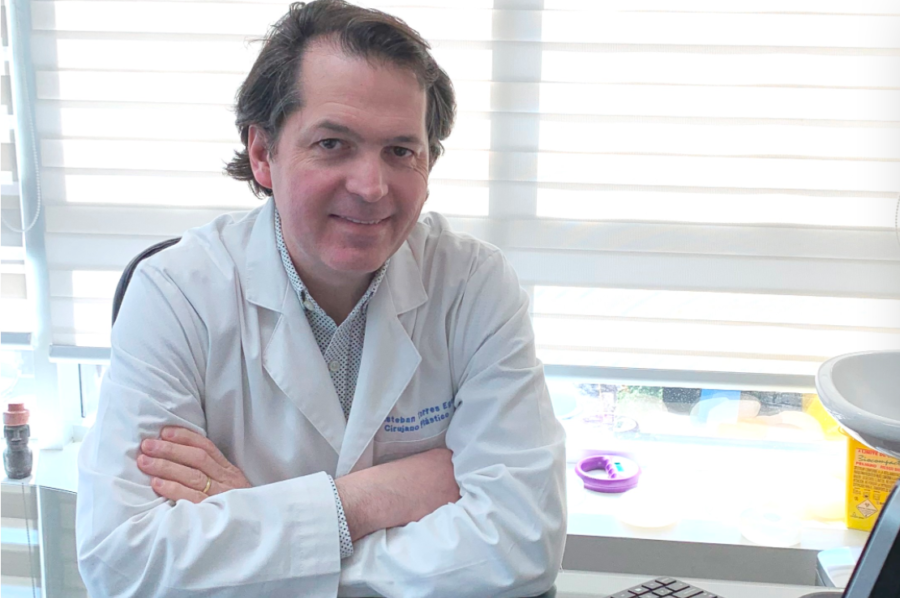Dr. Esteban Torres aconseja sobre ácido hialurónico en Cooperativa | Cirujano Plástico Santiago.